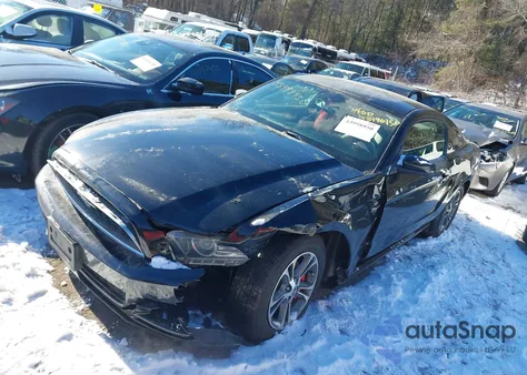 2014 Ford Mustang V6 Premium из США, поврежденный, VIN 1ZVBP8AM2E5209011